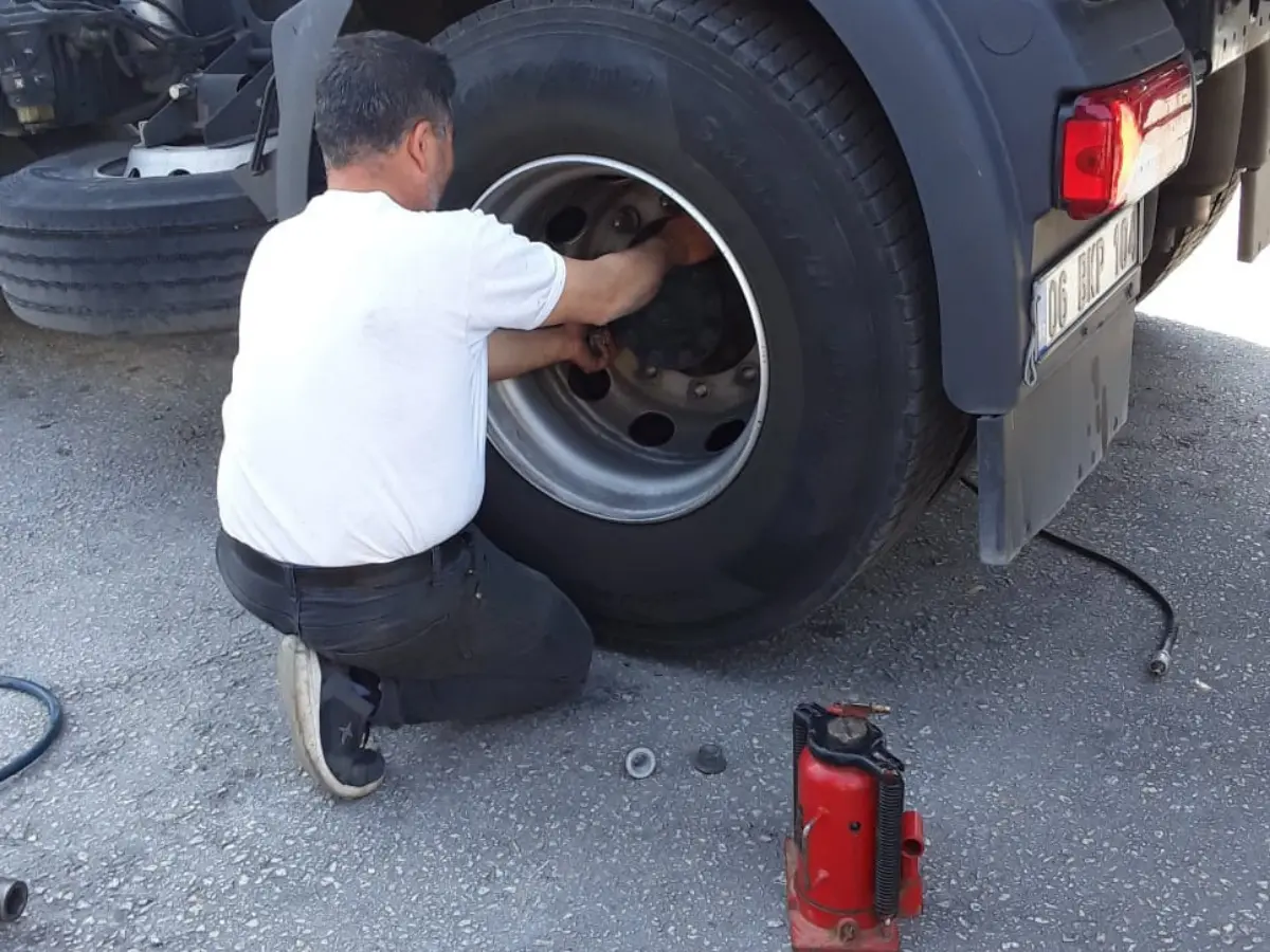 Taraklı Oto Lastikçi
